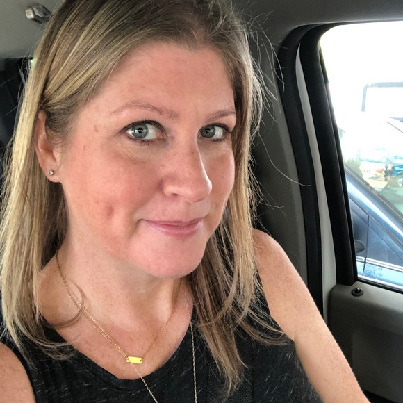 Meet your Posher, Amy - Picture 5 of 9